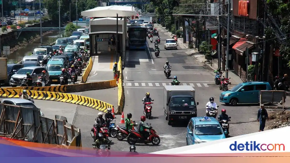 Pemprov DKI Kaji Ulang Ganjil-Genap di Hayam Wuruk dan Gajah Mada
