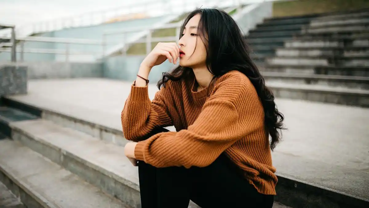 Saat Pikiran Berlebihan Mulai Mengganggu Kehidupan, Kapan Perlu Berkonsultasi?