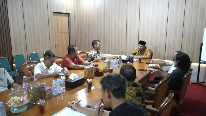 Pemkab Sragen dan PT SGN Memperkuat Peran PG Mojo untuk Petani Tebu