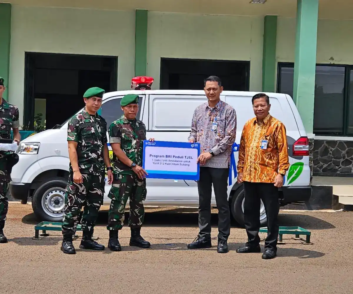 Bantuan Ambulans BRI Peduli Perkuat Layanan Kesehatan Yonif 312/Kala Hitam dan Warga Subang