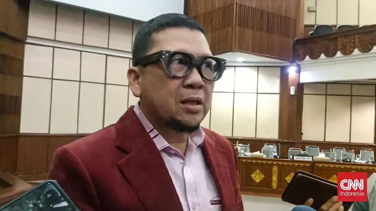 Doli Kurnia Desak KPU Jelaskan Polemik Pasal Pencalonan Gibran
