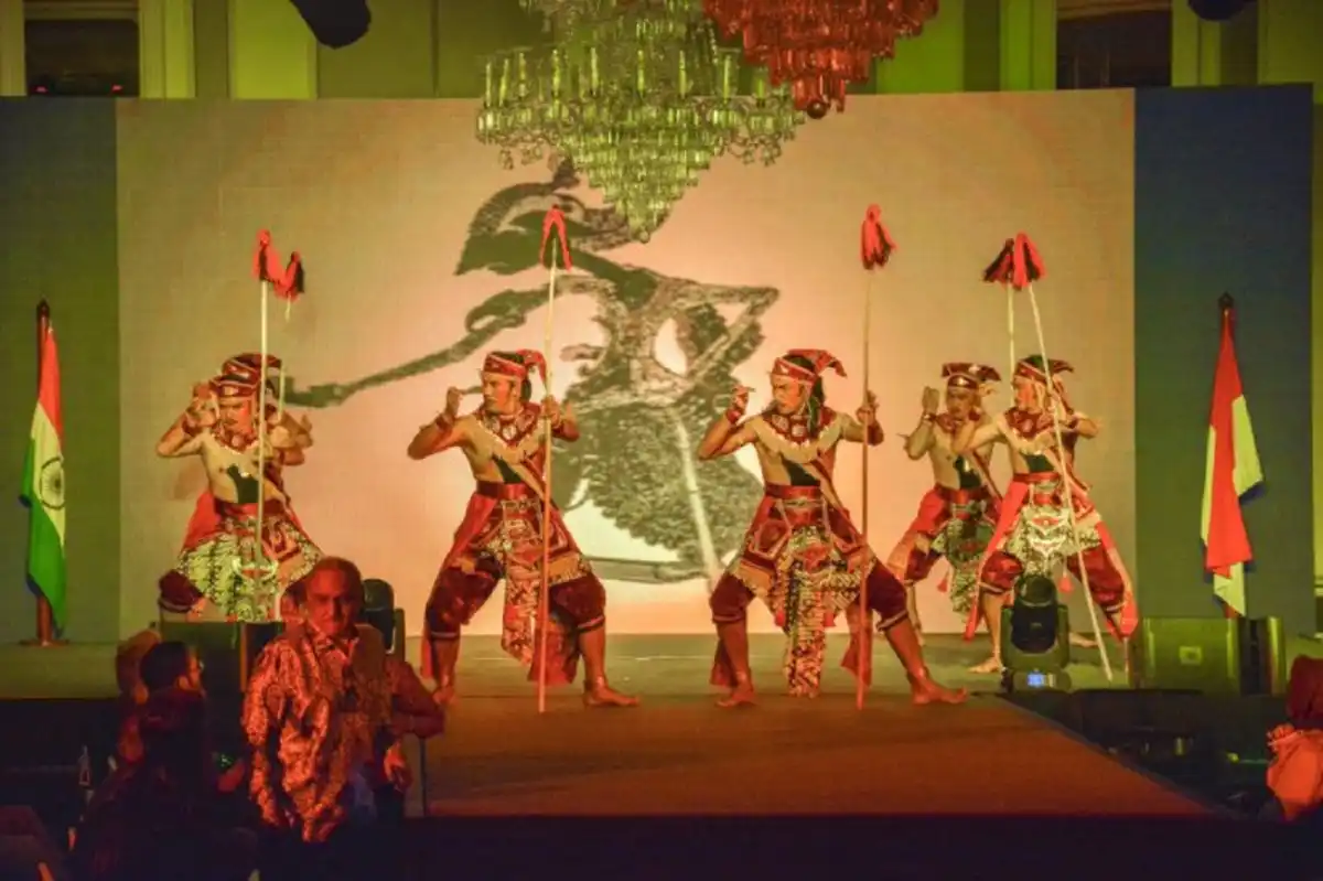 Sendratari Ramayana Hadir di Panggung Terbuka Candi Prambanan