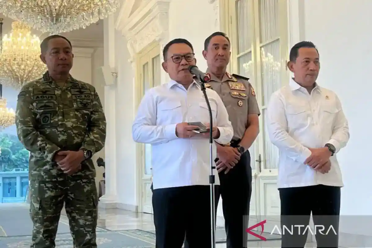 Dudung: Pemerintah Kerahkan Personel dan Operasi Udara untuk Tangani Karhutla
