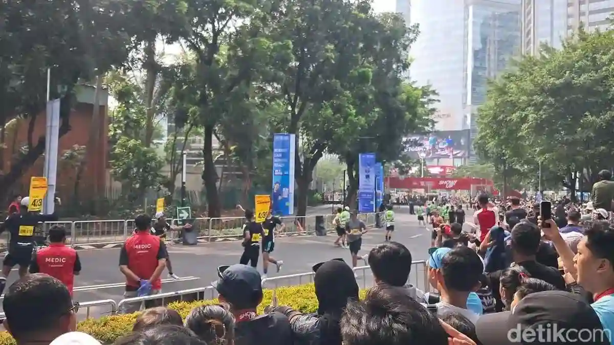 Hampir Tiba di Garis Akhir, Pelari JRF 2026 Ceritakan Pengalaman Heatstroke