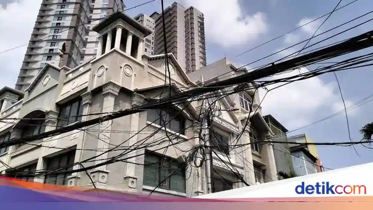 Toko Populer Pasar Baru dan Jejak Awal Rekaman Indonesia Raya