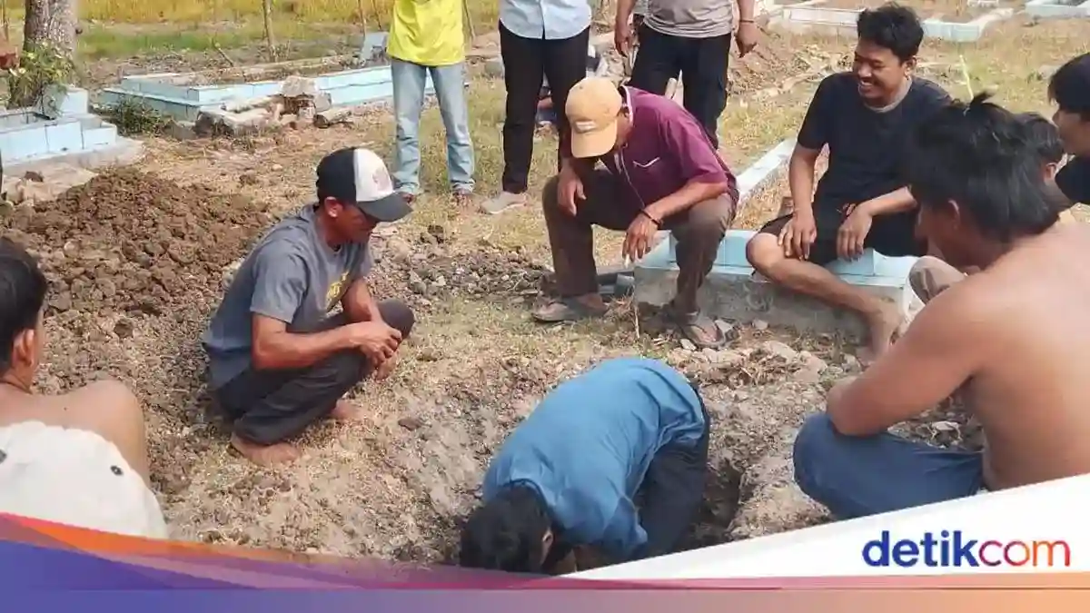 Polemik Pilkades Berujung Pemindahan Makam Berusia 41 Tahun di Cabangbungin
