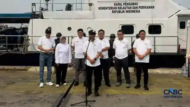 KKP Dorong Gerakan Bersama untuk Menekan Sampah Laut hingga 40 Persen