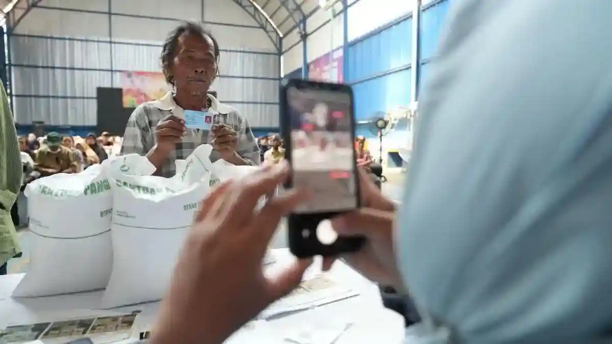 Kemensos Uji Verifikasi Wajah untuk Memastikan Bansos Diterima yang Berhak