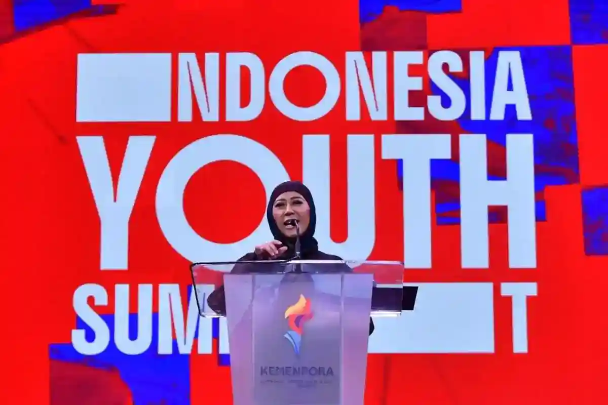 Dari Pengguna Menjadi Pencipta: Seruan Meutya Hafid bagi Pemuda di Era AI