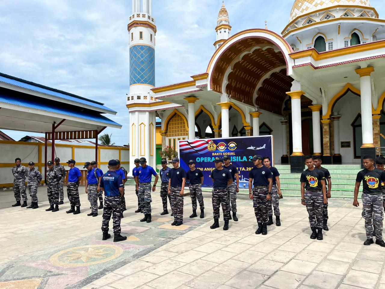 Satgas Trisila 2026 Armada III Gelar Karya Bakti di Kaimana, TNI AL Bersihkan Fasilitas Umum dan Pererat Kedekatan dengan Warga